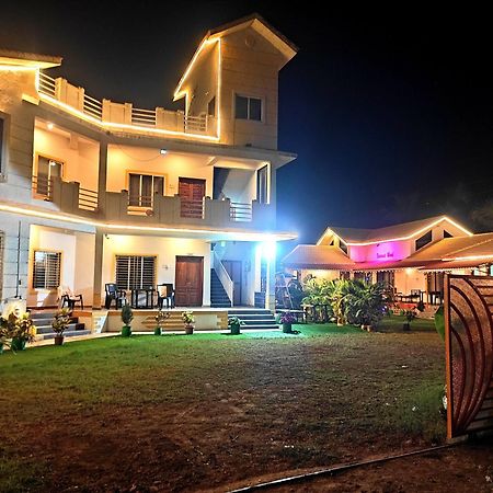Suncrest Wood Stayz Alibag Exterior photo
